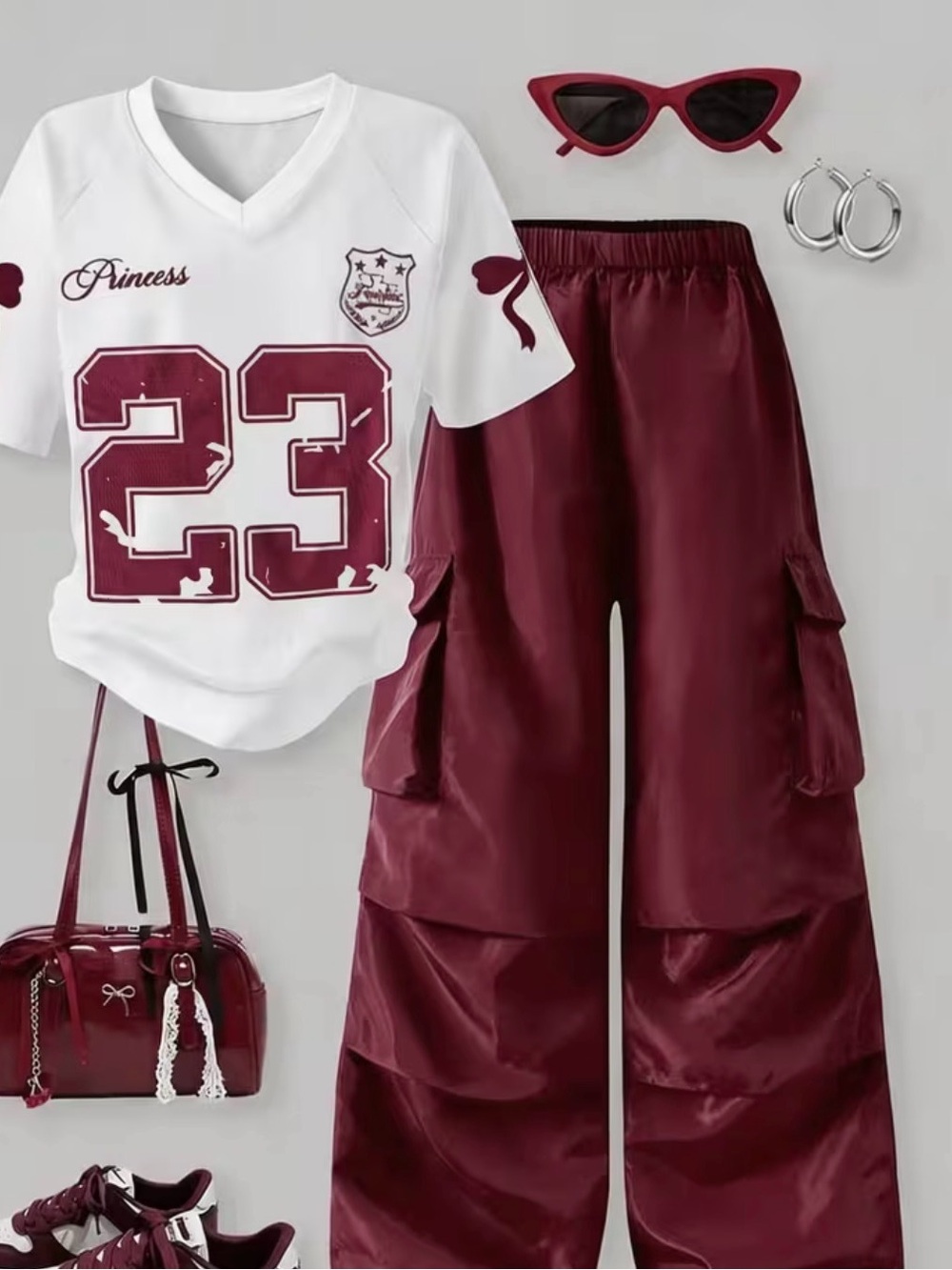 Women’s Wide-Leg Cargo Pants in Burgundy
